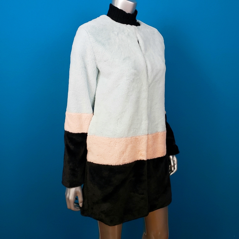 🆕️ ⚫️ BARNEYS ORIGINALS Mod Color Block Faux Fur Coat // (NWT)